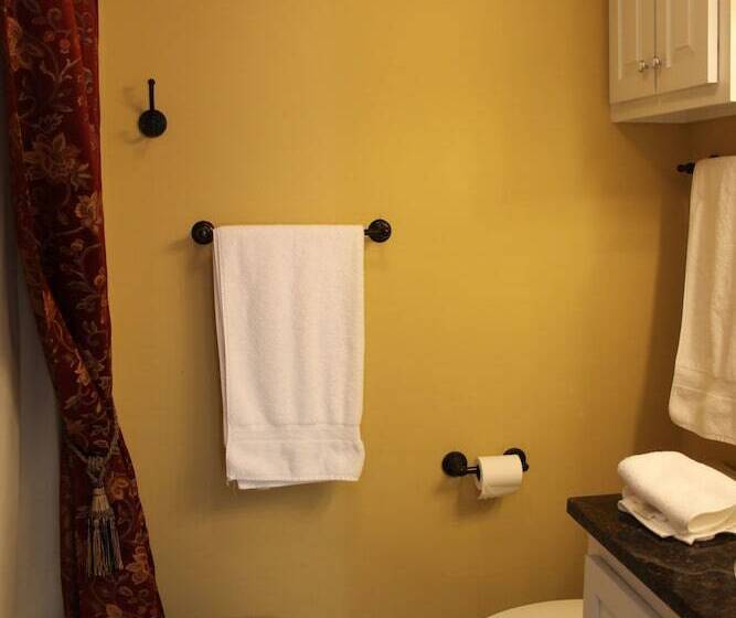 בית מלון כפרי Rising Sun Bed & Breakfast