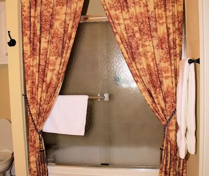 Hotelli Rising Sun Bed & Breakfast