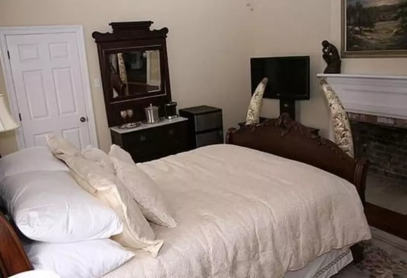 Hotelli Rising Sun Bed & Breakfast