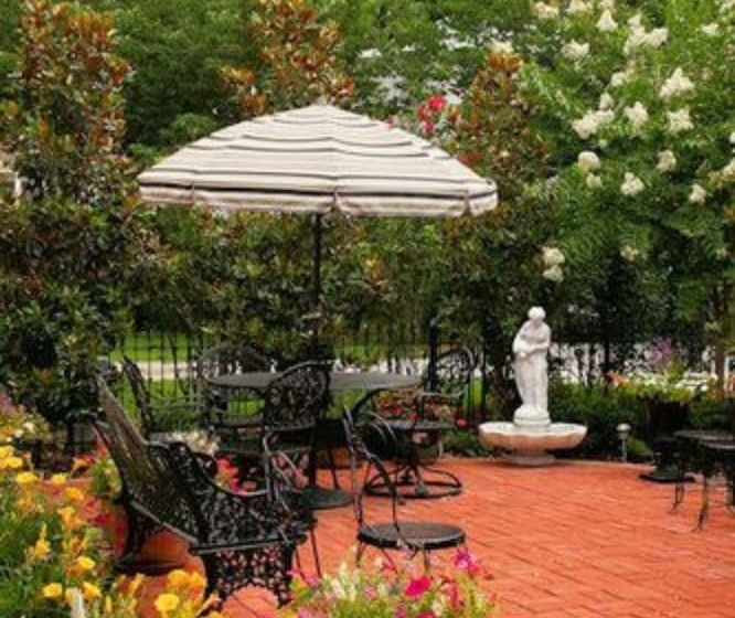 בית מלון כפרי Rising Sun Bed & Breakfast