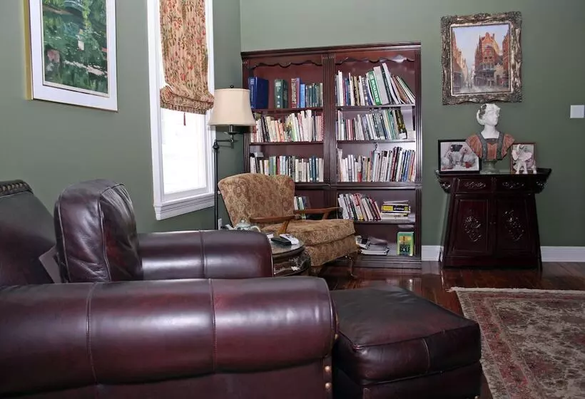 Hotelli Rising Sun Bed & Breakfast