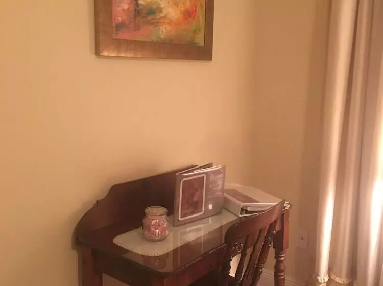 Hotelli Rising Sun Bed & Breakfast