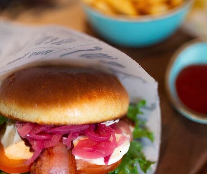 酒店 Saariselkä Inn Majatalo Panimo