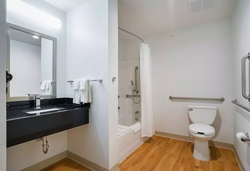 Hotelli Studio 6buda, Tx