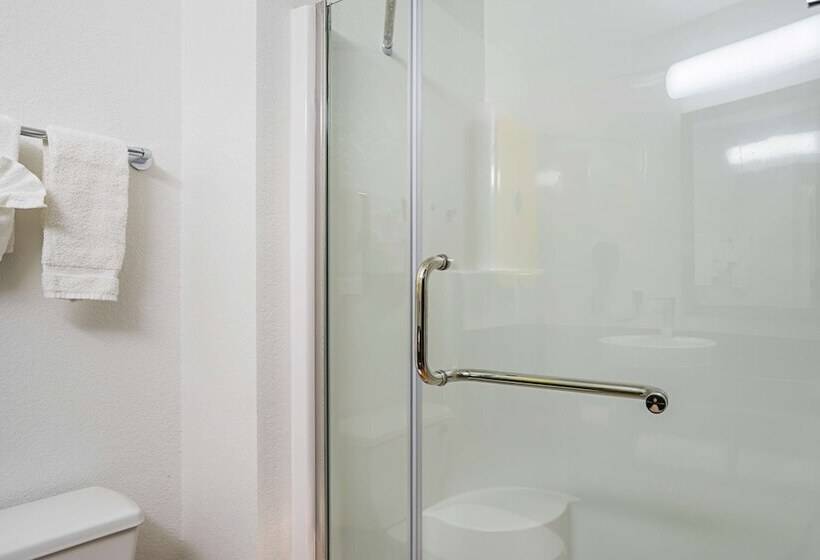 فندق Studio 6buda, Tx