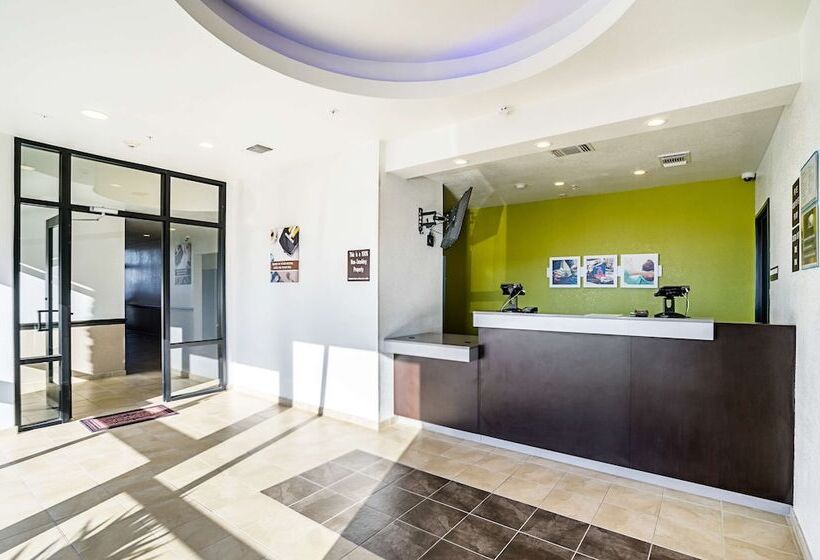 فندق Studio 6buda, Tx