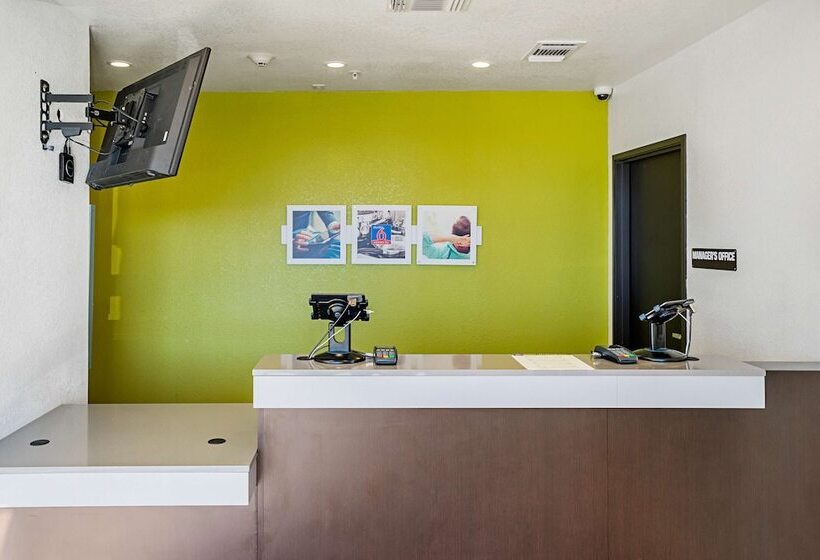 فندق Studio 6buda, Tx