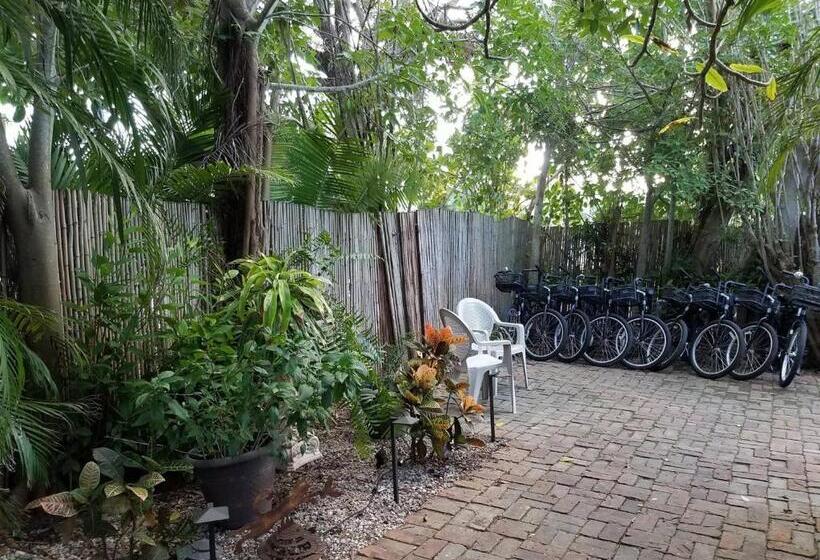 호텔 Suite Dreams Inn By The Beach