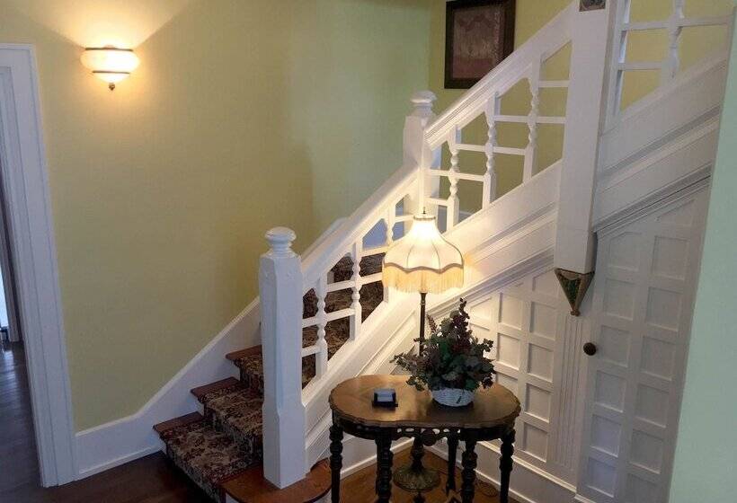 호텔 The Parsonage Inn B&b