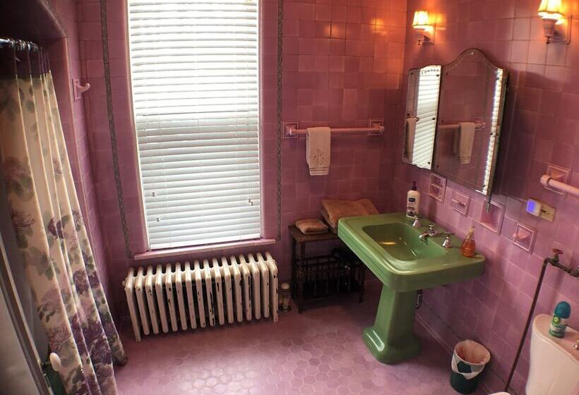 호텔 The Parsonage Inn B&b