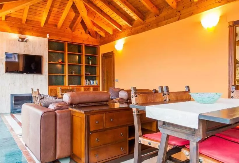 ホテル Villa Vista Lara Canovas Nerja