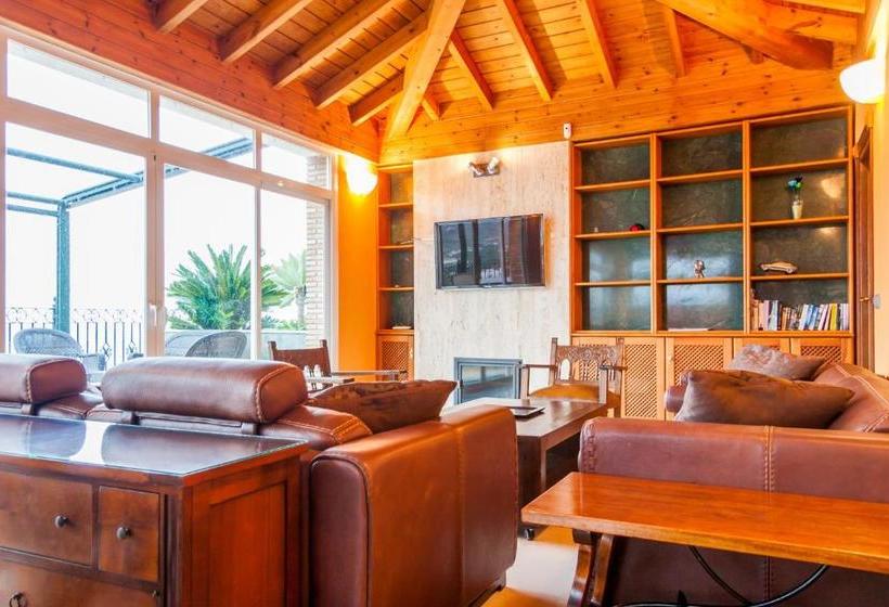 Отель Villa Vista Lara Canovas Nerja