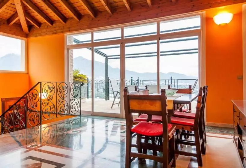 ホテル Villa Vista Lara Canovas Nerja
