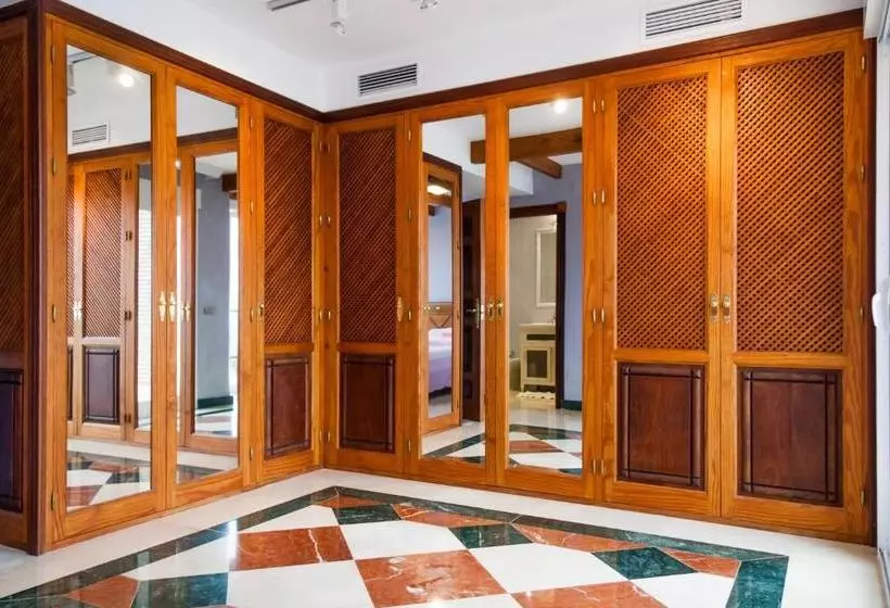 ホテル Villa Vista Lara Canovas Nerja