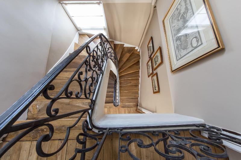 Отель Zenbreak Suite Hemingway