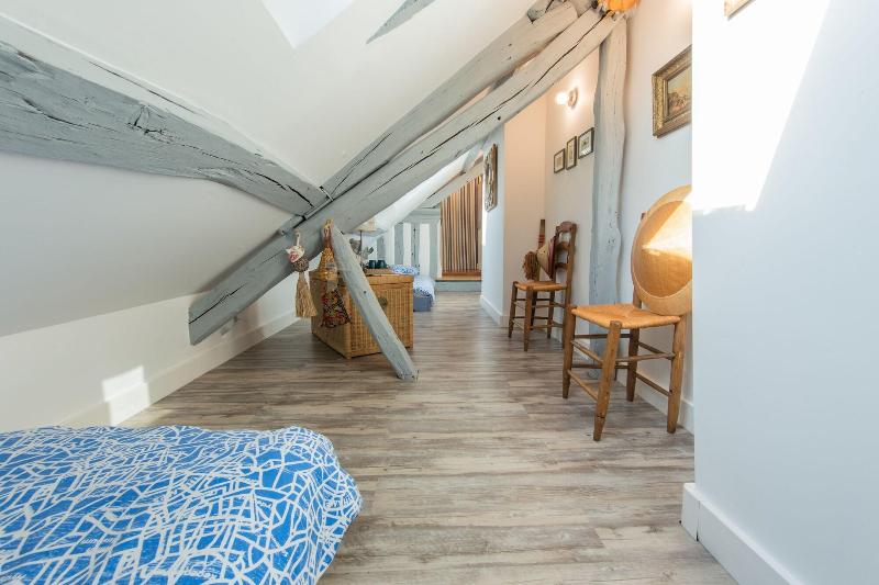 Отель Zenbreak Suite Hemingway