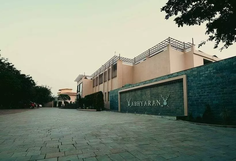 ホテル Abhyaran Resort & Spa Ranthambore