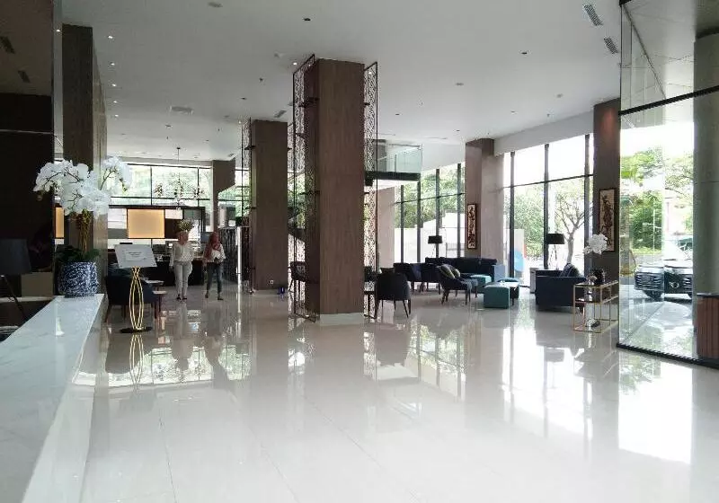 Hotel Ayola Lippo Cikarang