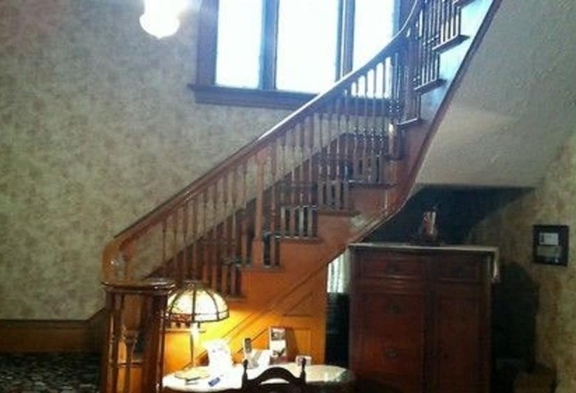 Отель Barrister's Bed & Breakfast