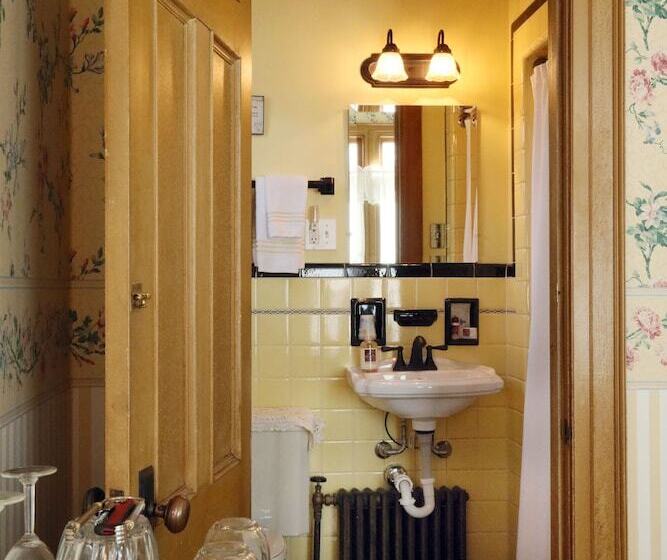 Отель Barrister's Bed & Breakfast