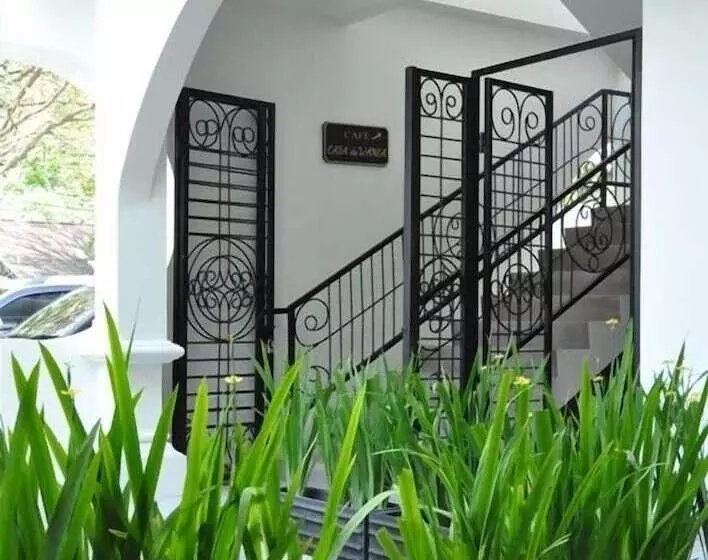هتل Casa De Wanea