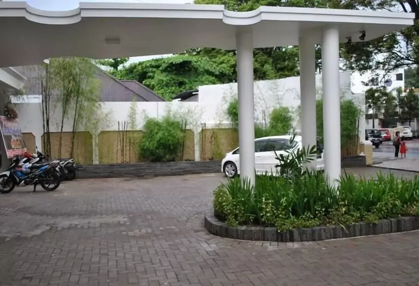 هتل Casa De Wanea