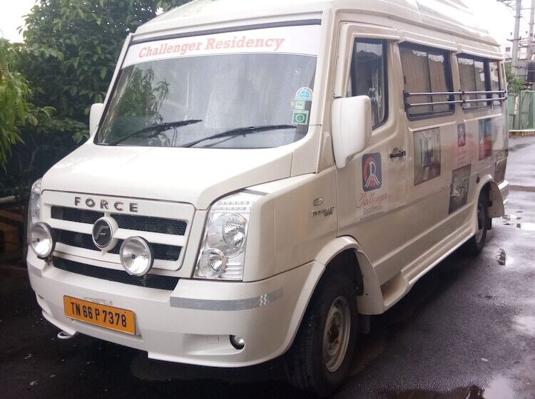 Hotel Challenger Residency