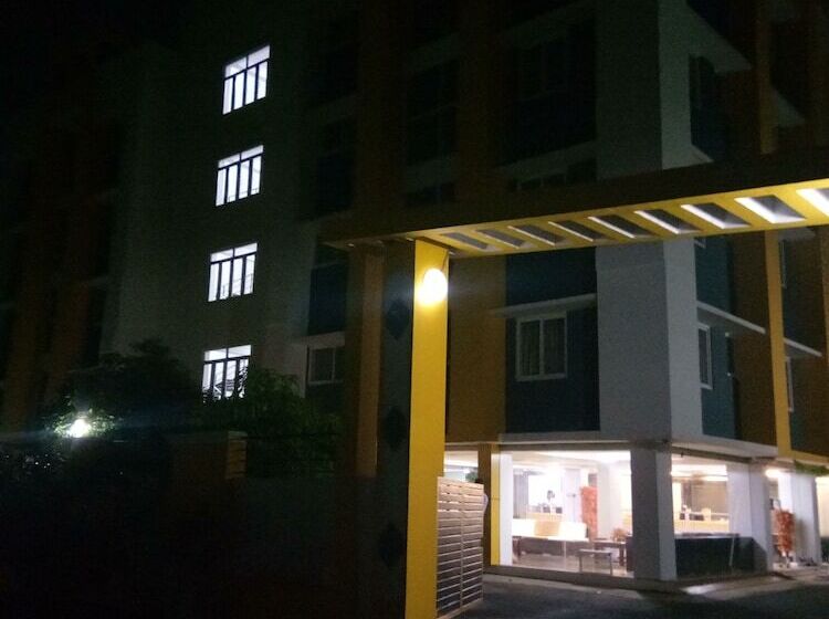 Hotel Challenger Residency