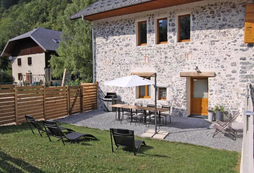 فندق Entre Lac Et Montagnes