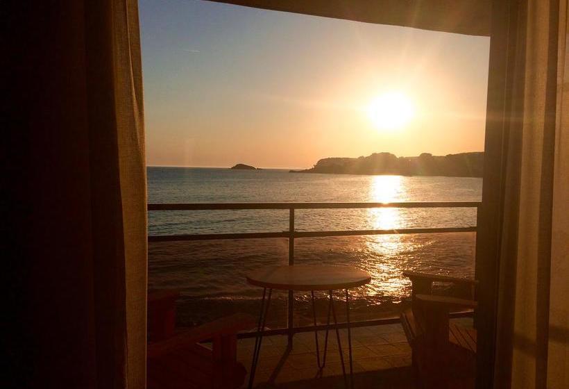 Отель Plein Large