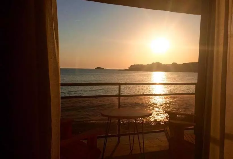 ホテル Plein Large