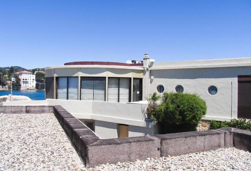 Отель Plein Large