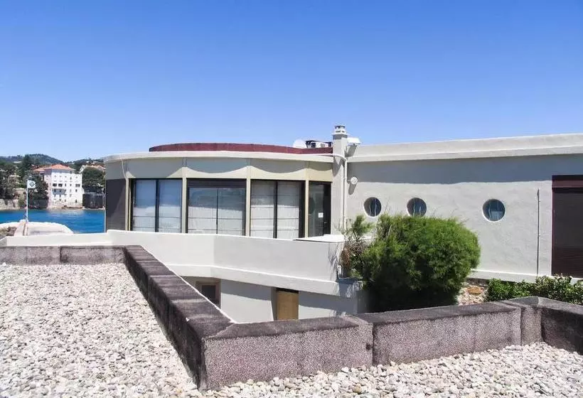 ホテル Plein Large