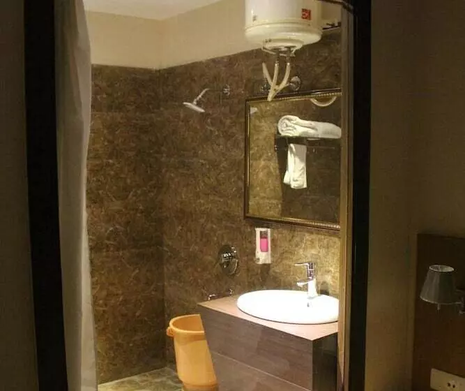 Click Hotel Kohinoor, Ludhiana