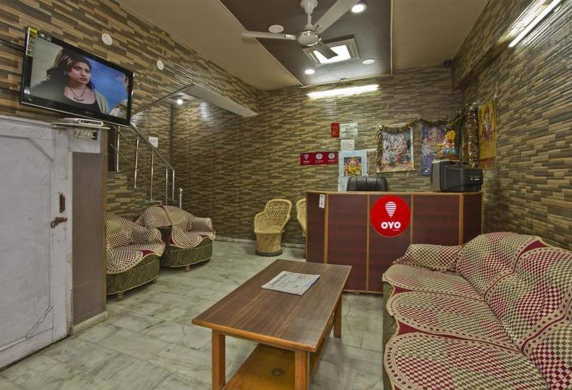 ホテル Krishna & Restaurant