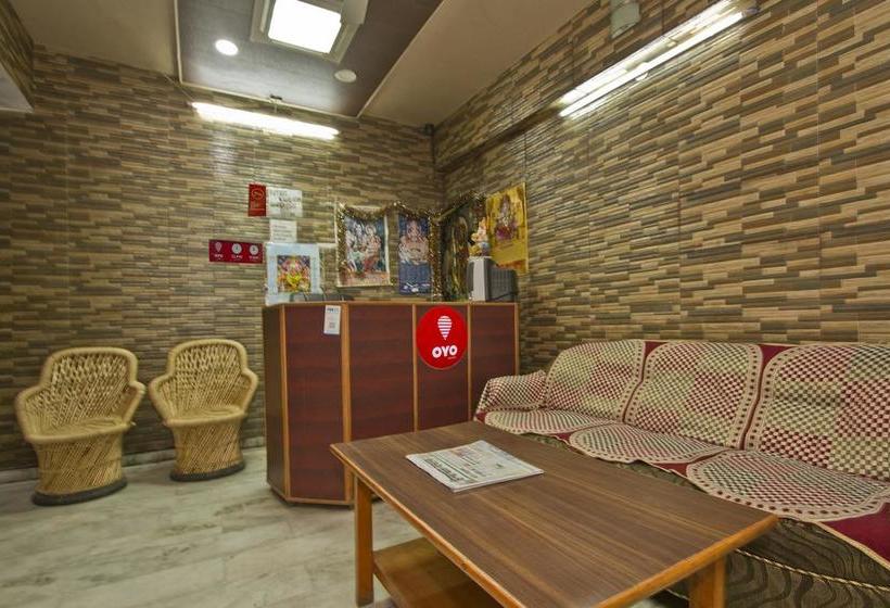 ホテル Krishna & Restaurant