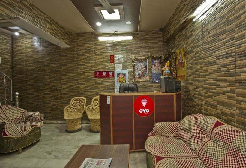 ホテル Krishna & Restaurant