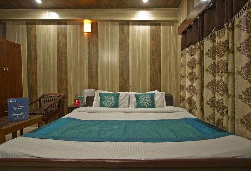 ホテル Krishna & Restaurant