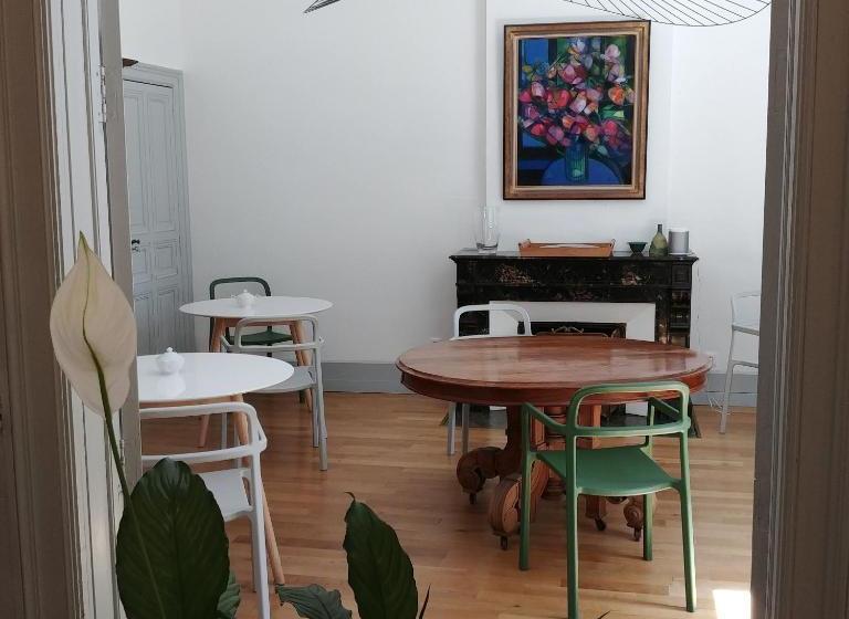 호텔 B&b Les Chambres D Aimé