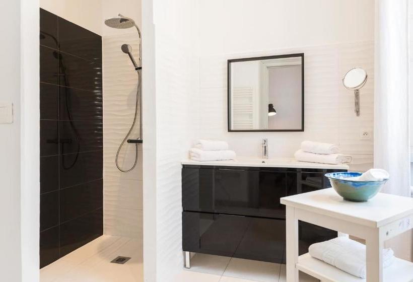 호텔 B&b Les Chambres D Aimé