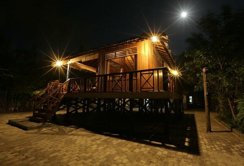 ホテル Nirvana Gili Sudak