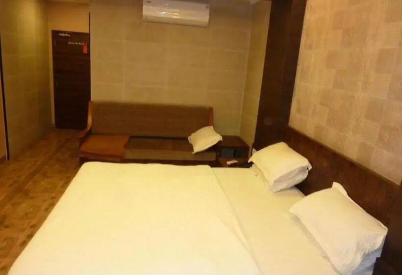 هتل Orient Palace