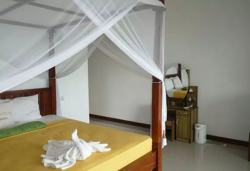 هتل Paradise Bungalows