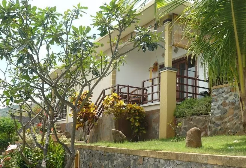 هتل Paradise Bungalows