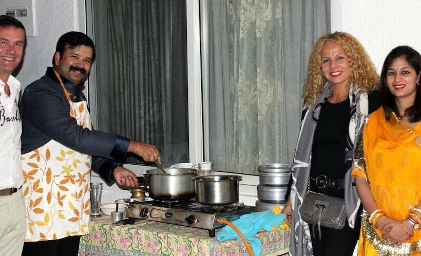 호텔 Pratap Bhawan Homestay