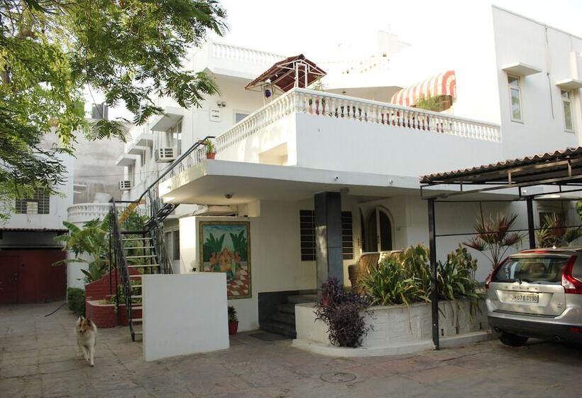 호텔 Pratap Bhawan Homestay