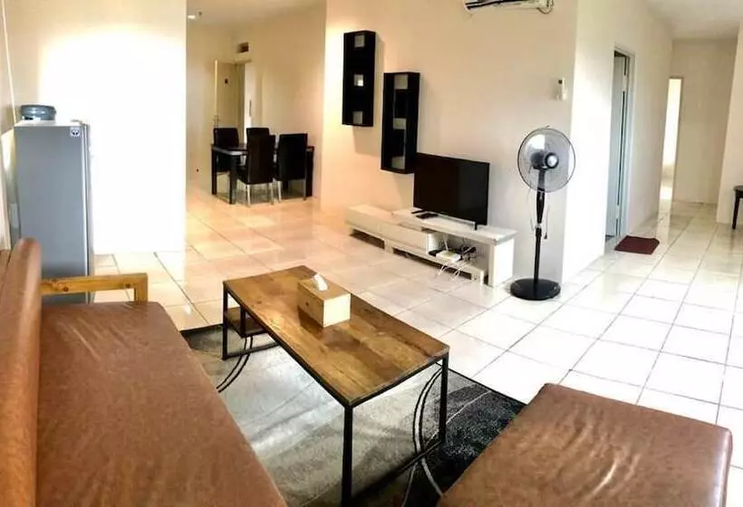ホテル Apartment Queen Victoria Batam