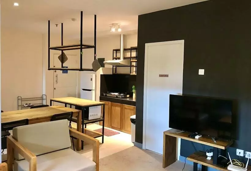 ホテル Apartment Queen Victoria Batam