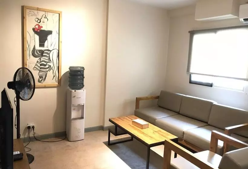 ホテル Apartment Queen Victoria Batam