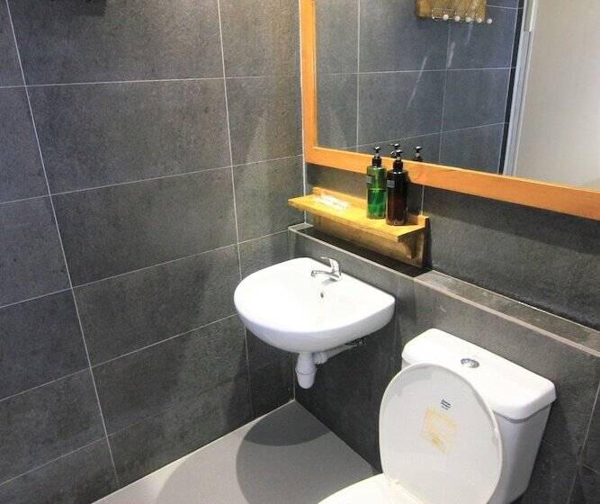 فندق Apartment Queen Victoria Batam